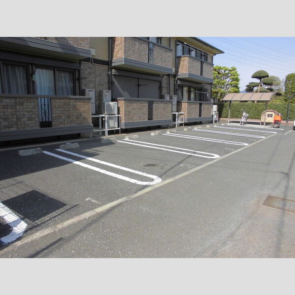 アスティオン　Ⅱ 駐車場