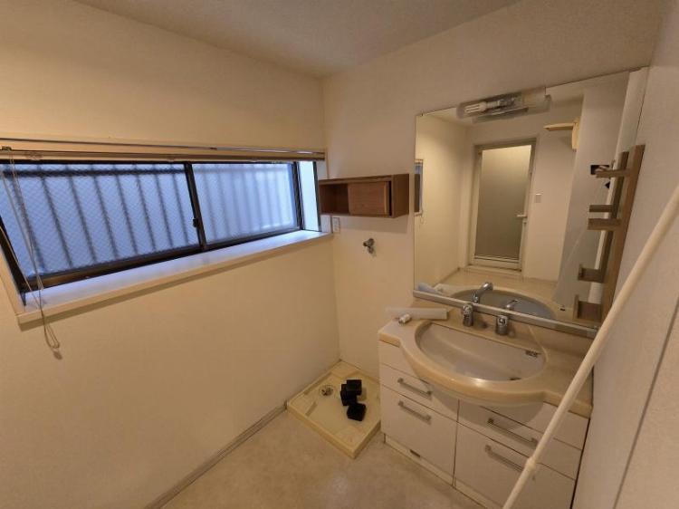 シークレットプラザ東六郷 洗面所