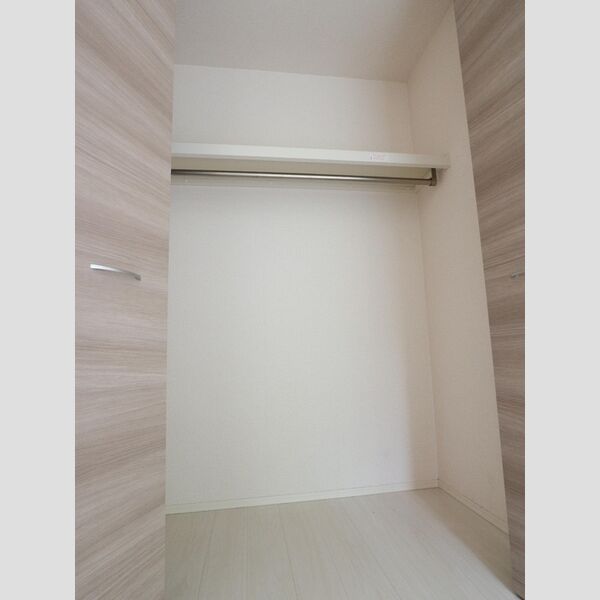 メゾン ド マロン クローゼット