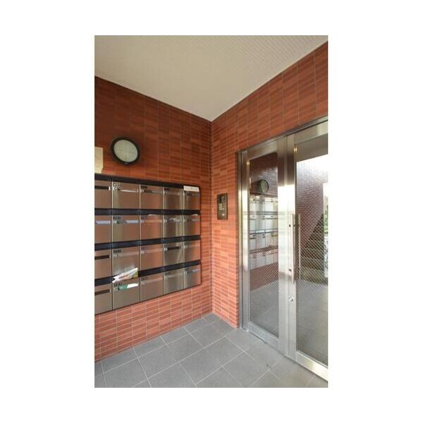 リーフロック401号室 エントランス