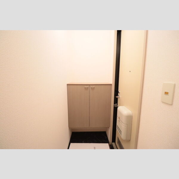 ハイム美須 玄関