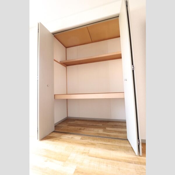 フリージアコート 収納