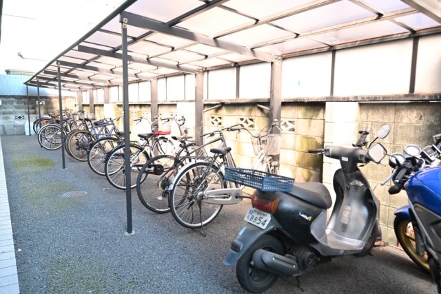 ＯＺ弐番街1階 駐輪場