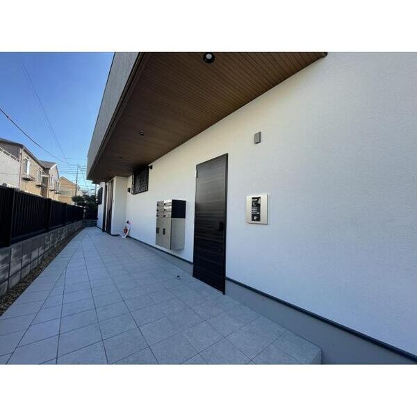 BLANCHIR.COMME エントランス