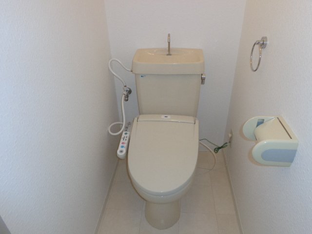 ドミールシャルム シャワー付トイレ