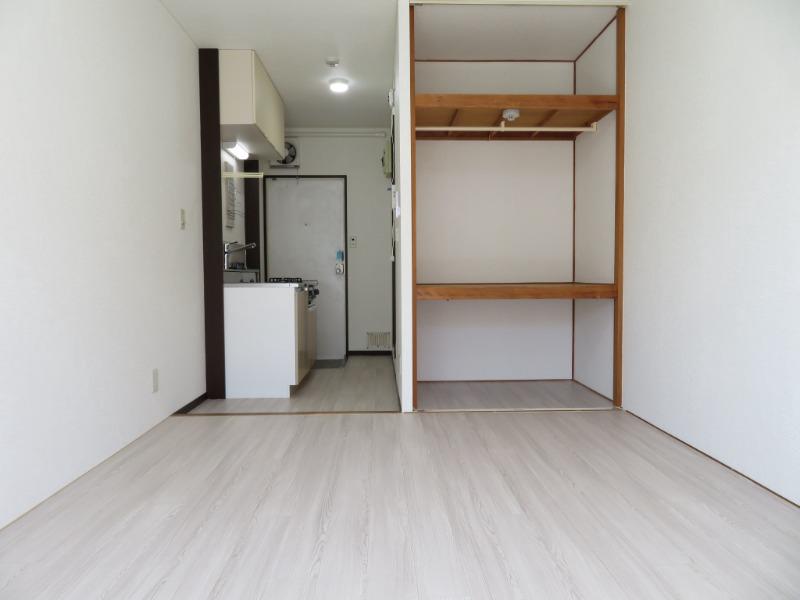 サンヒルズ栗山2階 ※別号室の写真となります。現況優先です。