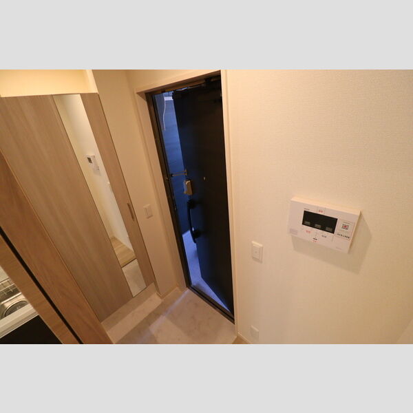 クレールIDAⅢ302号室 玄関