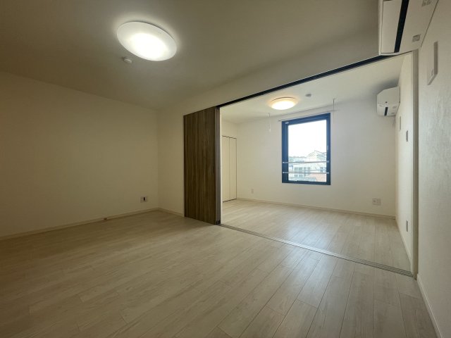 ルオーレ上北沢駅前0301号室 リビング