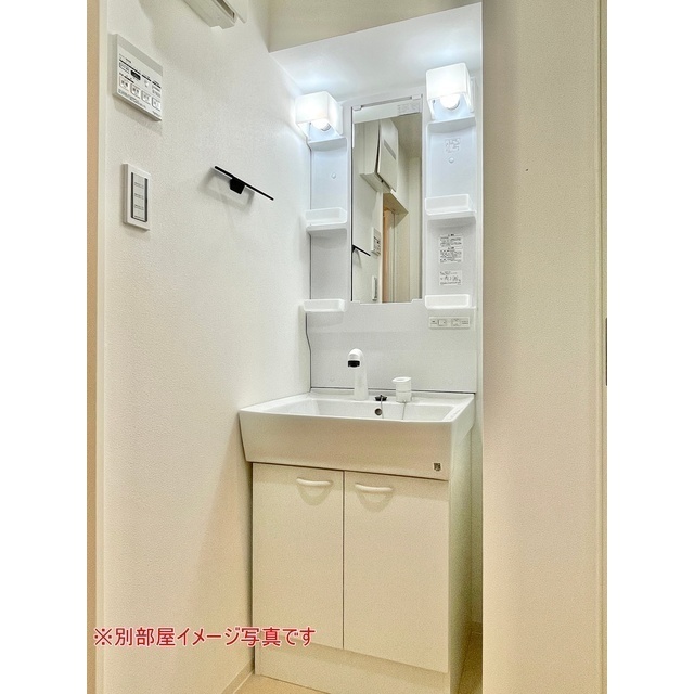 ＧＲＩＳＪＡ104号室 ☆洗髪洗面化粧台