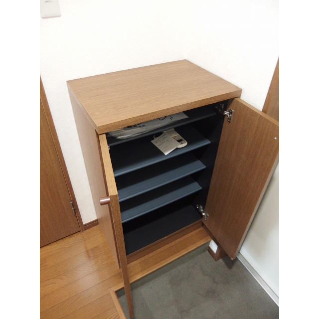 プレール 越谷 玄関