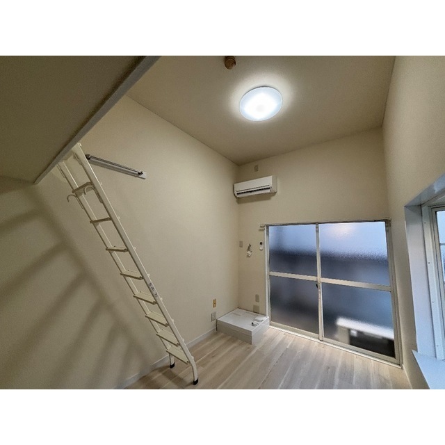 マーガレット101号室 リビング