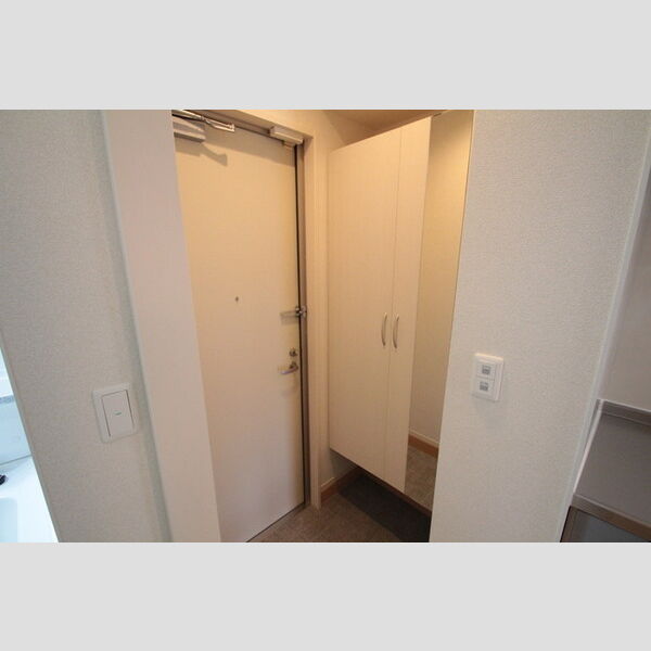 ルピナ105号室 大型シューズBOX