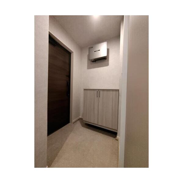 ヒンメルブラウ　野方 玄関