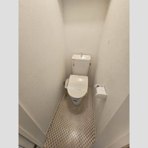 Y art103号室 トイレ