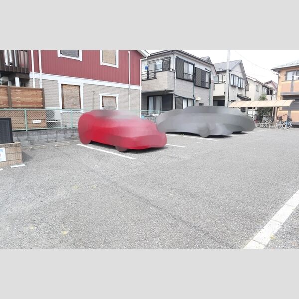 プランドール 駐車場