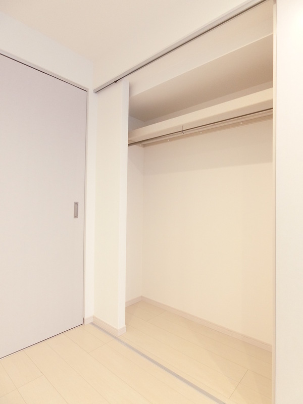 リブリ・東門前1階 収納