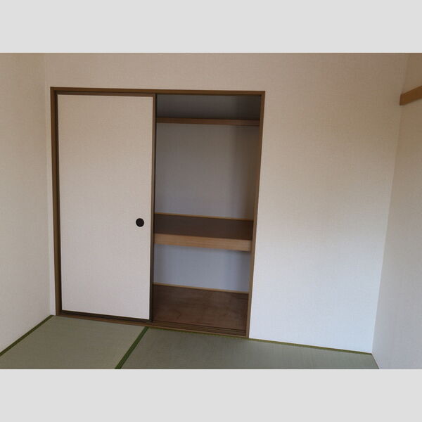 ハイカムール東橋本 収納