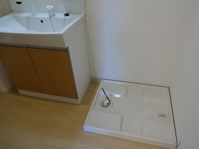 シャイン　ガーデン205号室 洗濯機置場