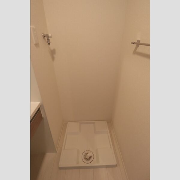 ベル　フロレゾン201号室 洗濯機置き場