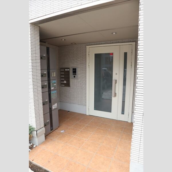 Casa Comfort　A301号室 エントランス