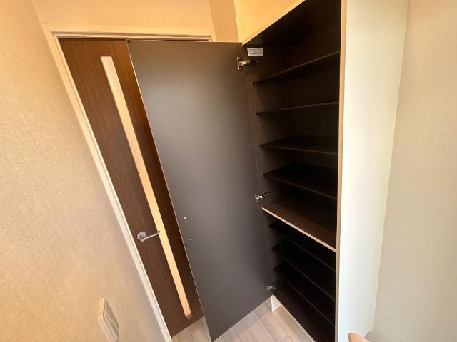 ブルヴァール 下駄箱