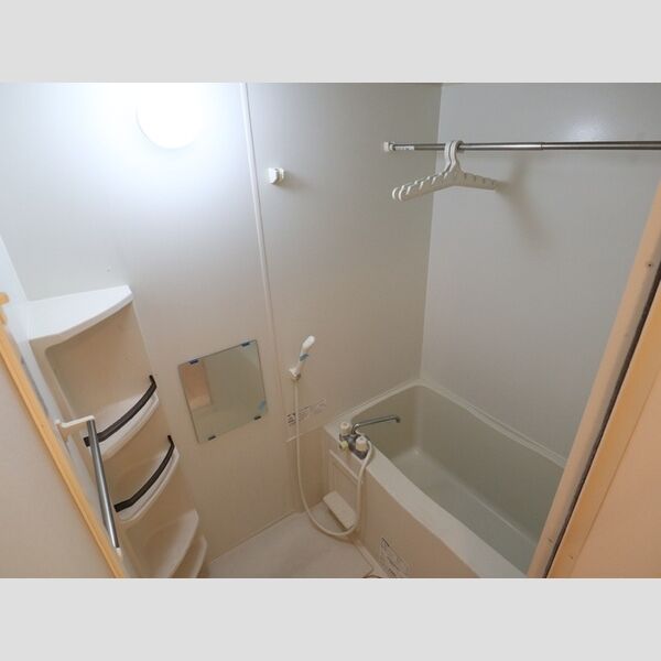 コーラル横浜201号室 お風呂