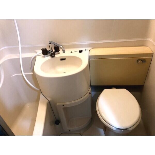 メゾン蘇我107号室 トイレ