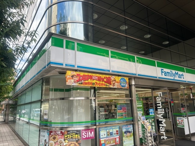 ガラ・ステージ芝公園駅前7階 【コンビニエンスストア】ファミリーマートまで249ｍ