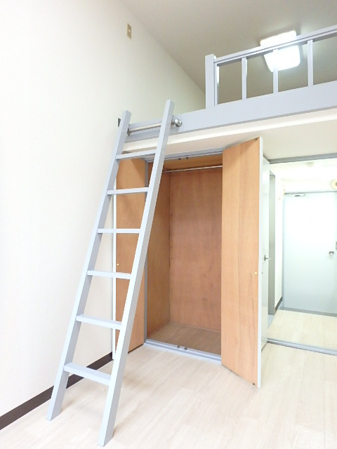 カルタス２１戸田第３1階 クローゼット