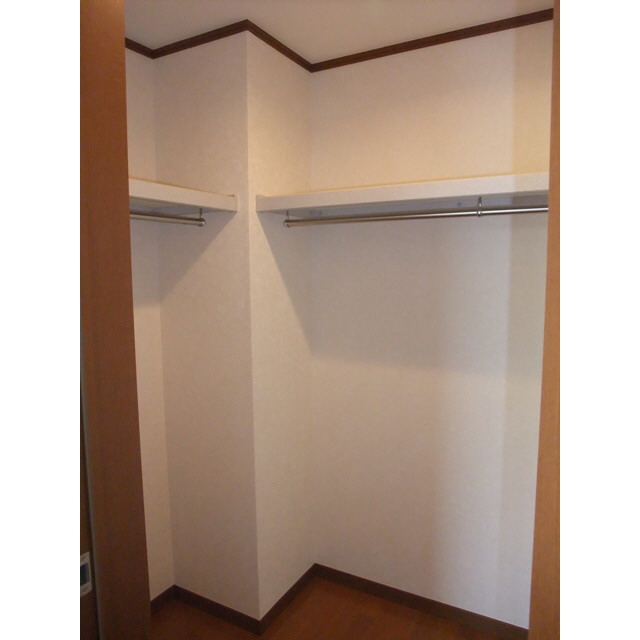 アムール Ciliegio102号室 内観