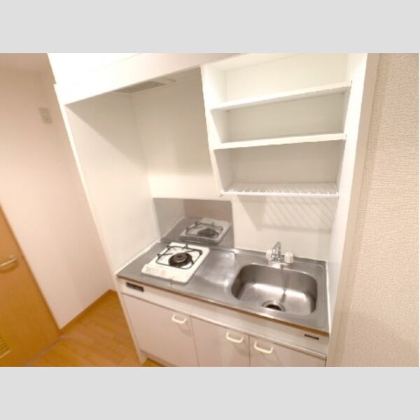 ズオン・ゼロ307号室 一口コンロのキッチン