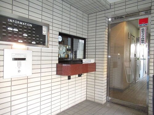 ライオンズマンション八王子第３1階 エントランス