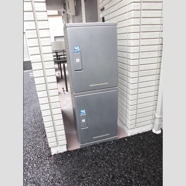 アンジュール西小岩 宅配ボックス