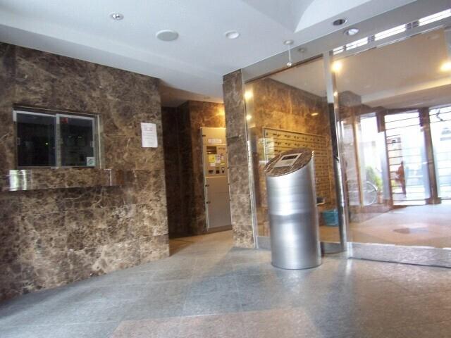 ヴェルト新宿 エントランス