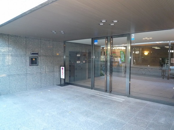 ルーブル中落合404号室 エントランス