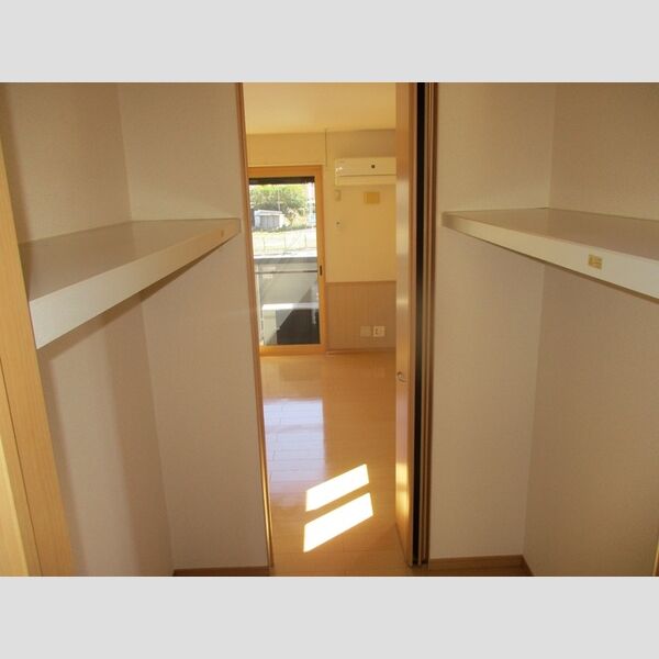 エスペランサ205号室 クローゼット