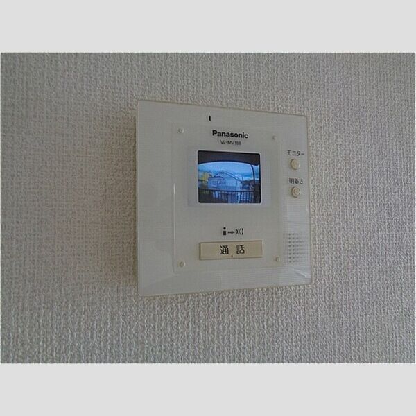 第6小野ハイツ201号室 カラーモニターホン