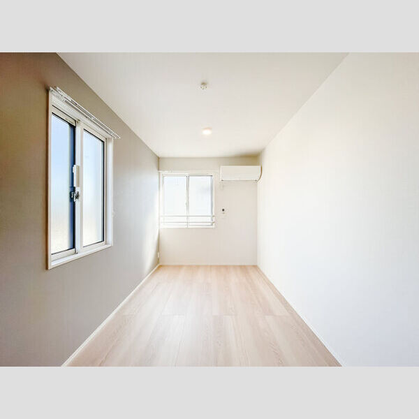 セレスティア柴又Ⅳ203号室 洋室約6.6帖