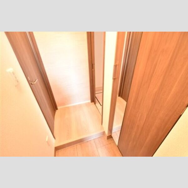 Pear Residence102号室 玄関