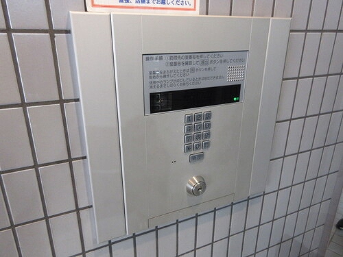 ライオンズステーションプラザ磯子5階 オートロック　※2022年3月撮影