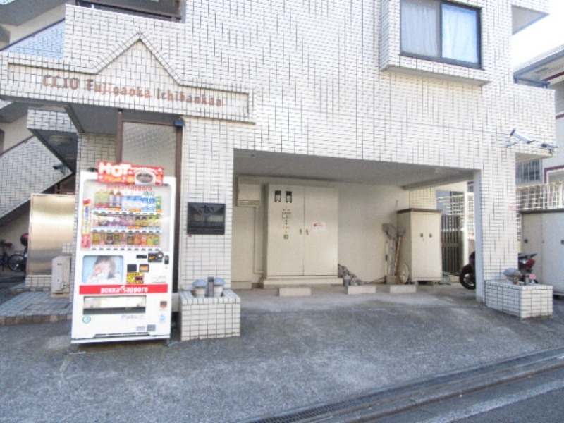 クリオ藤が丘壱番館1階 エントランス