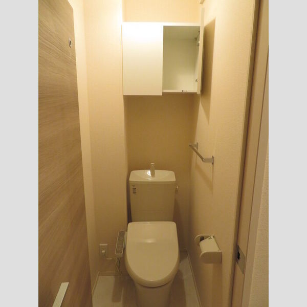 ヴィクトワール101号室 温水洗浄暖房便座です。