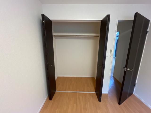エクセレントヒルズ201号室 収納