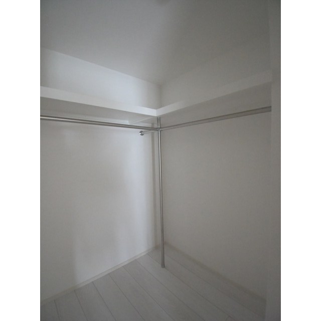 プライムガーデン若木0406号室 内観