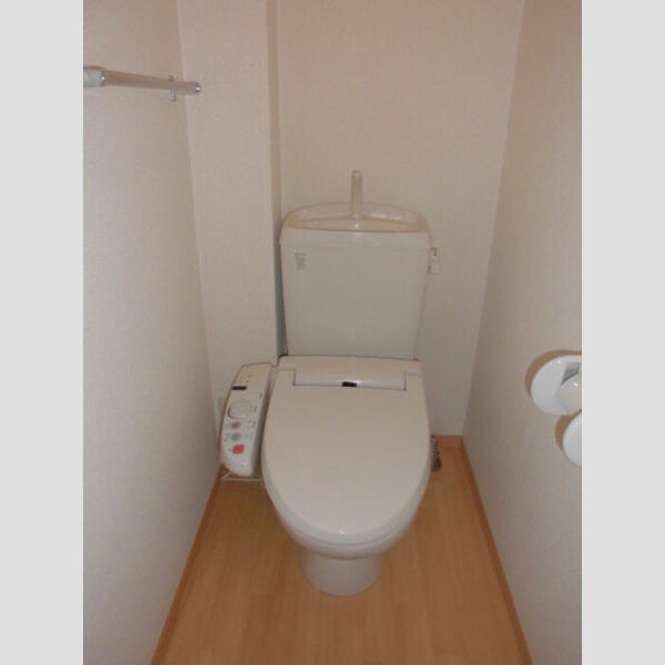 グランディール坂戸泉203号室 温水洗浄暖房便座