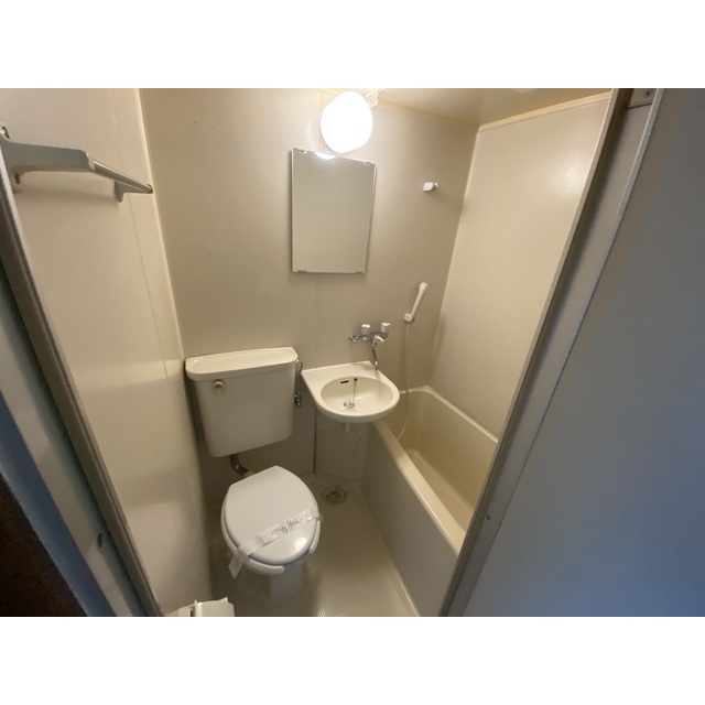 ハイライフ鶴見305号室 お風呂