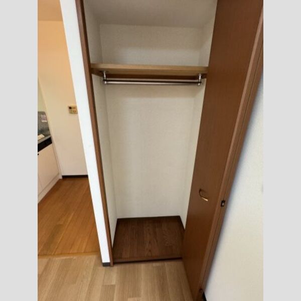 パラッツォみなとみらい201号室 収納