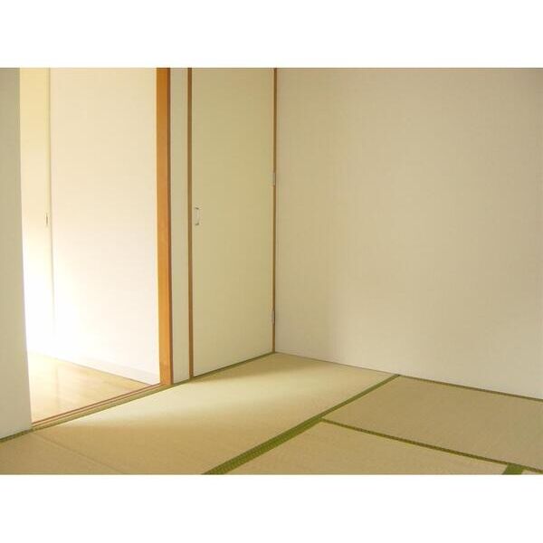 エステート33 玄関