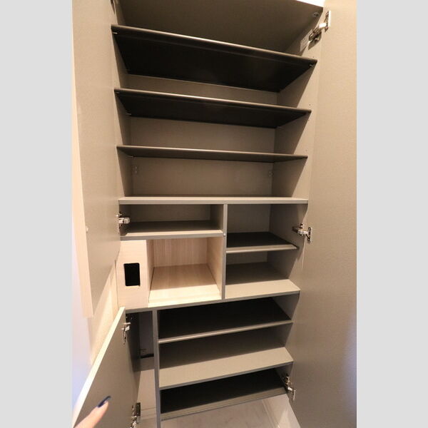 クレール緑301号室 シューズボックス