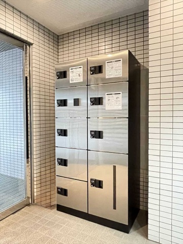 スカイコートパシフィック川崎605号室 宅配ボックス